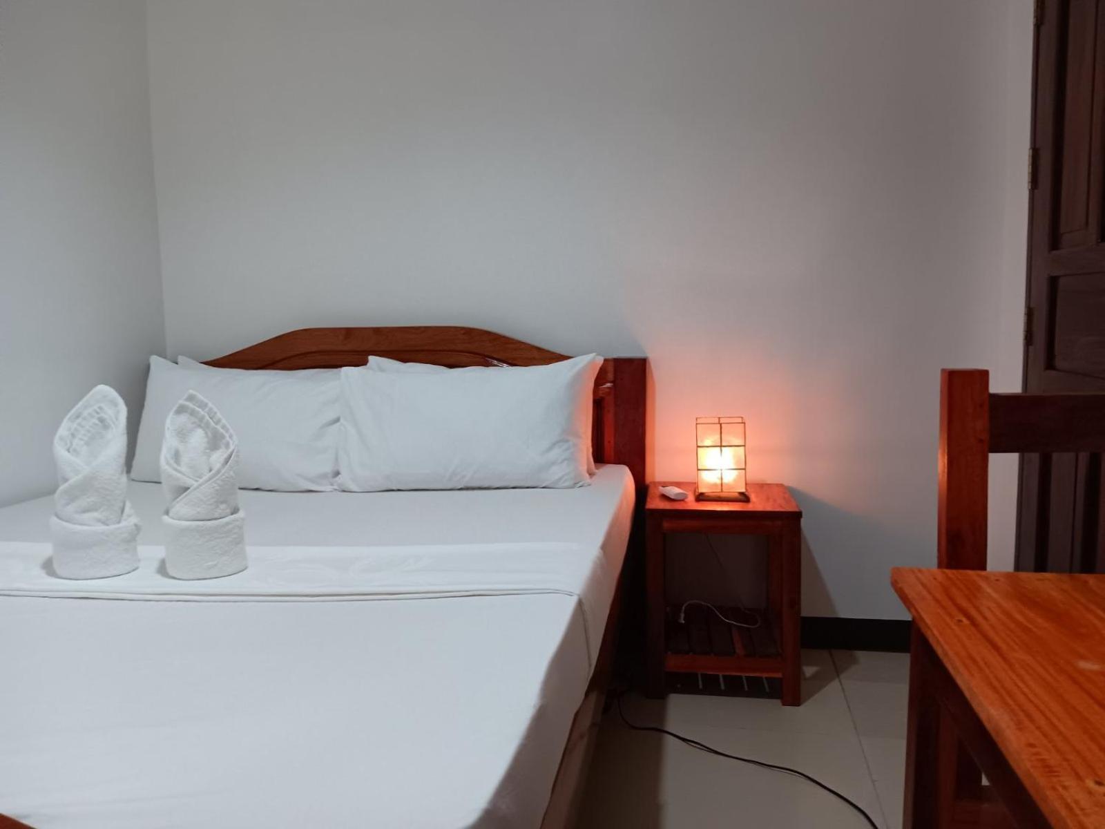 Forest Bay Inn 엘니도 외부 사진