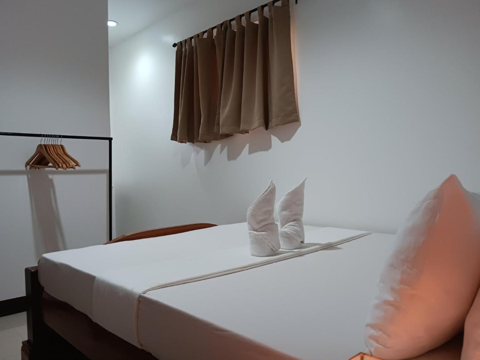 Forest Bay Inn 엘니도 외부 사진