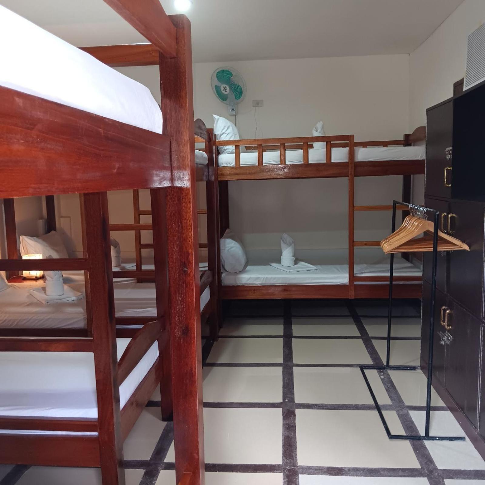 Forest Bay Inn 엘니도 외부 사진