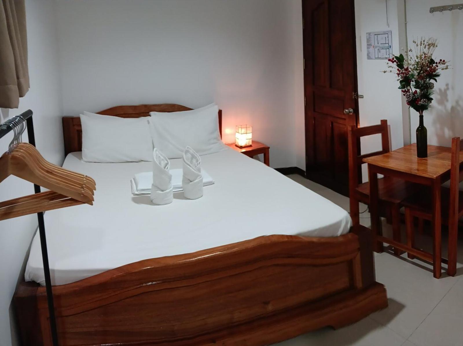Forest Bay Inn 엘니도 외부 사진